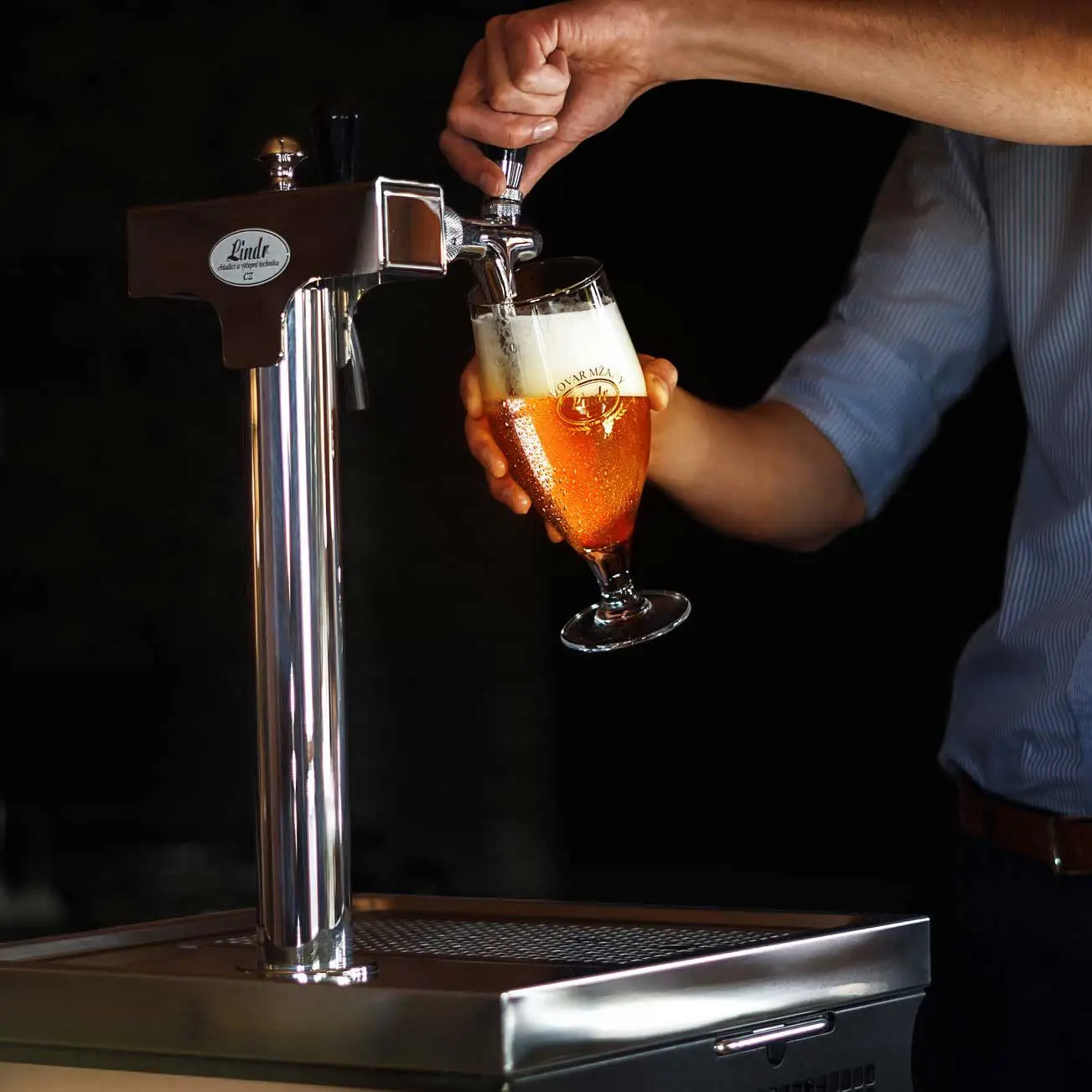 Barra de cerveza profesional para bodas