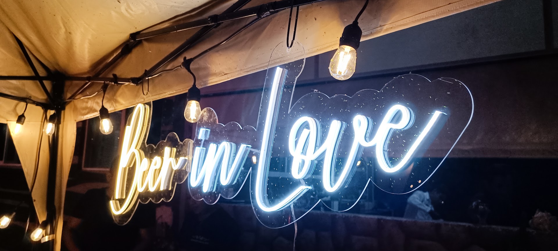 Neon Beer in Love